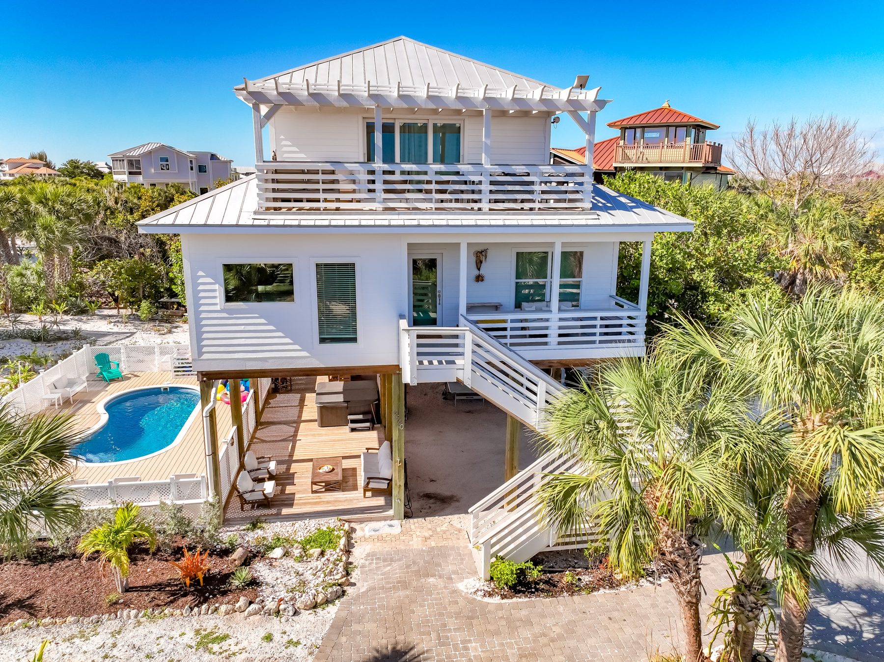 Floridays front view with Gulf behind