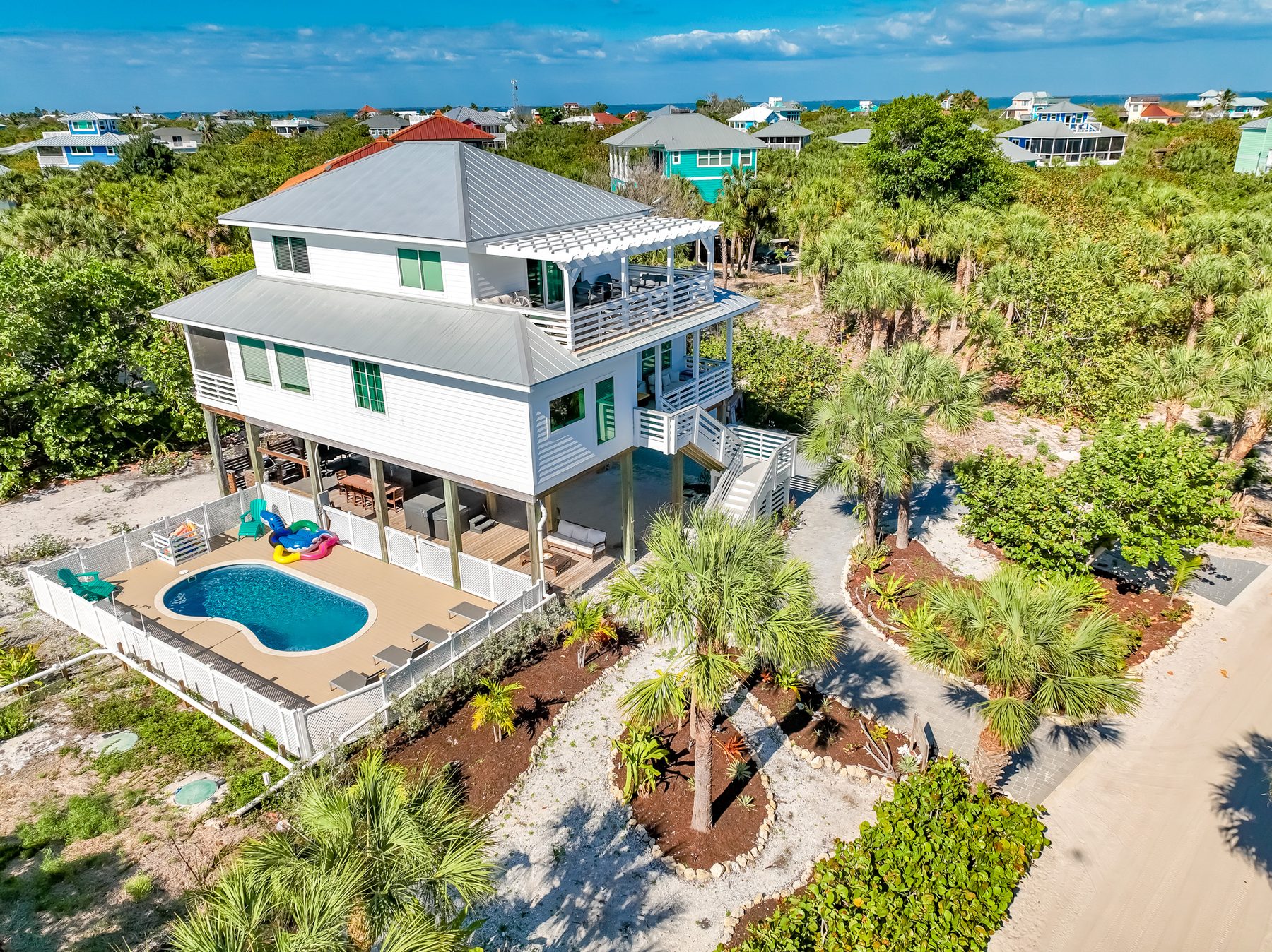 Floridays through the palms